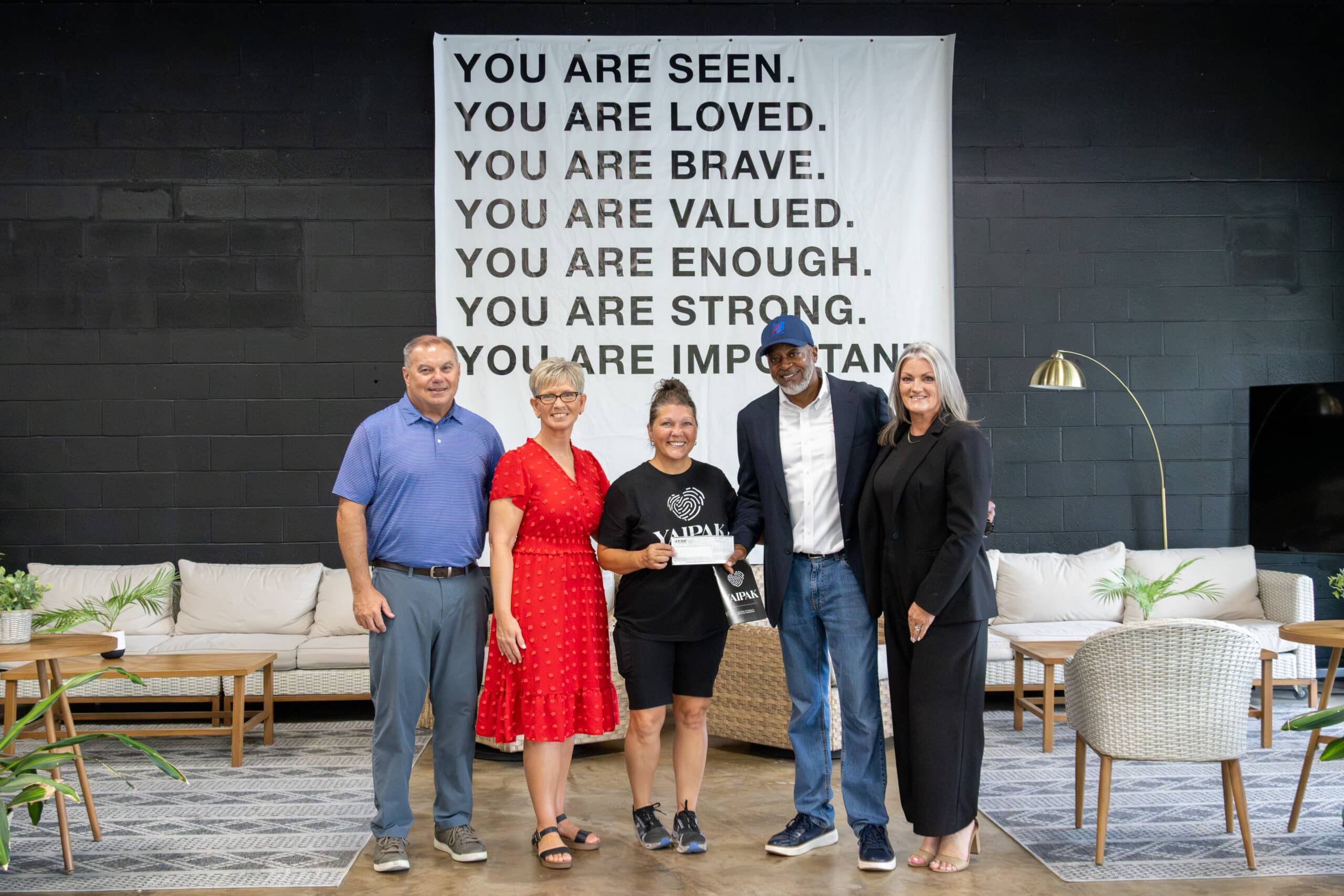 CEMC/Cumberland Connect partner with Vonalas to give back